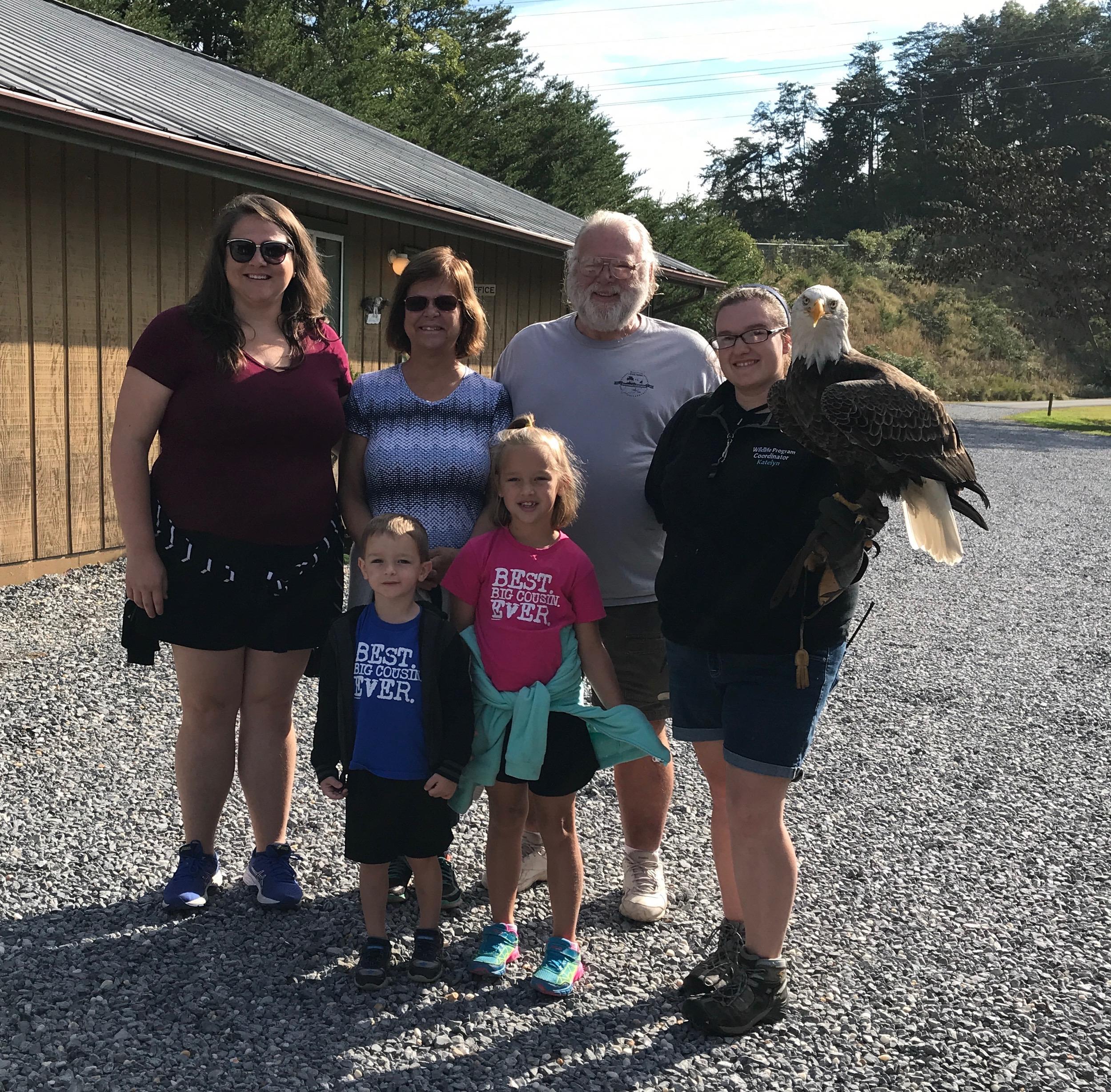 44319775_945229522346285_3018475162765885440_n